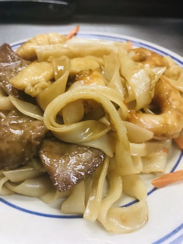 Combination Chow Fun Noodles (stir fried)